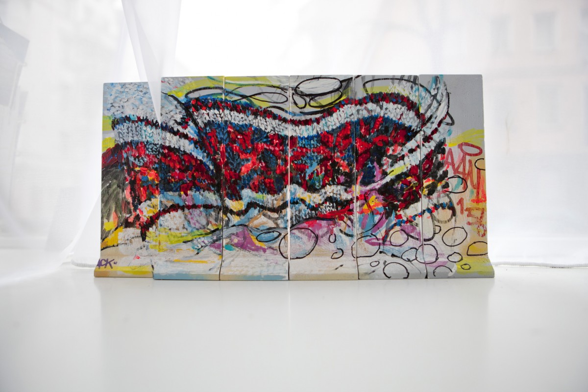 »The Wall«
acryl/stift auf mauer
20cm x40cm
2012
zusammenarbeit mit Poet
